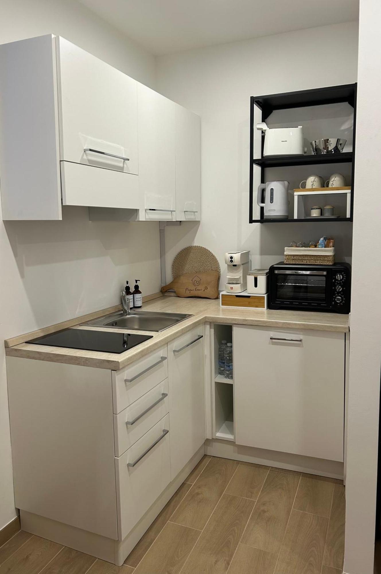 Navigli-Bocconi - Peque Home, Wi-Fi Милан Экстерьер фото